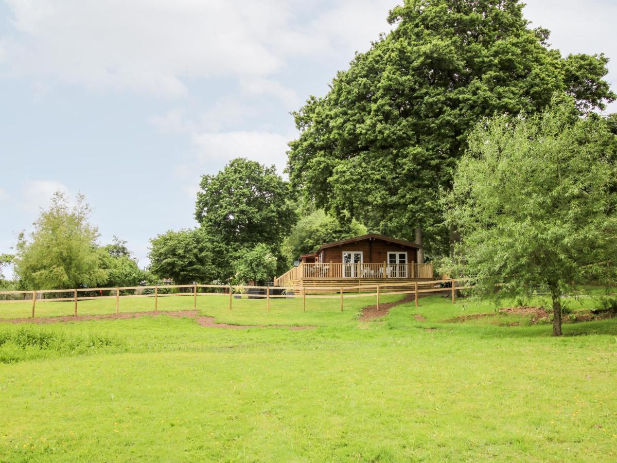The Log Cabin Tenbury Εξωτερικό φωτογραφία