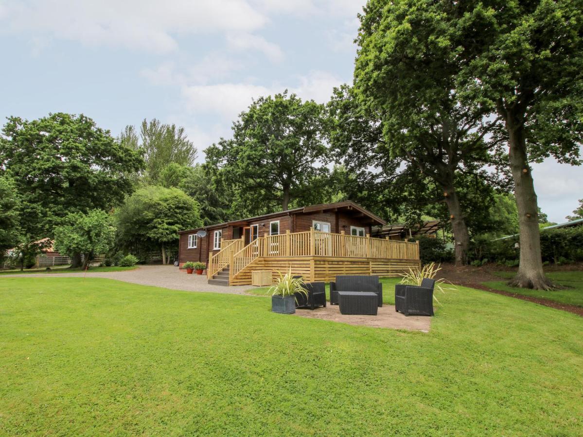 The Log Cabin Tenbury Εξωτερικό φωτογραφία
