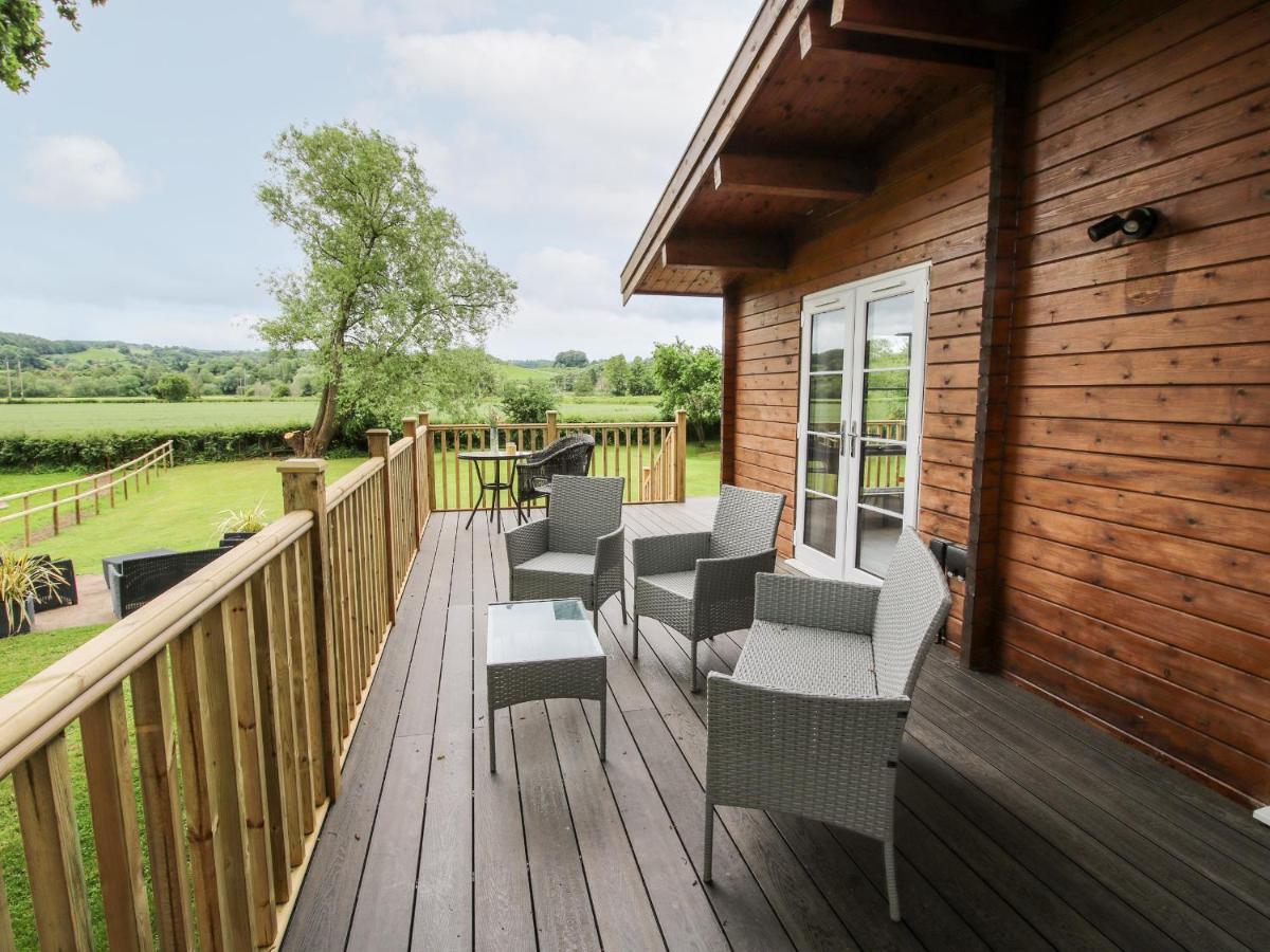 The Log Cabin Tenbury Εξωτερικό φωτογραφία